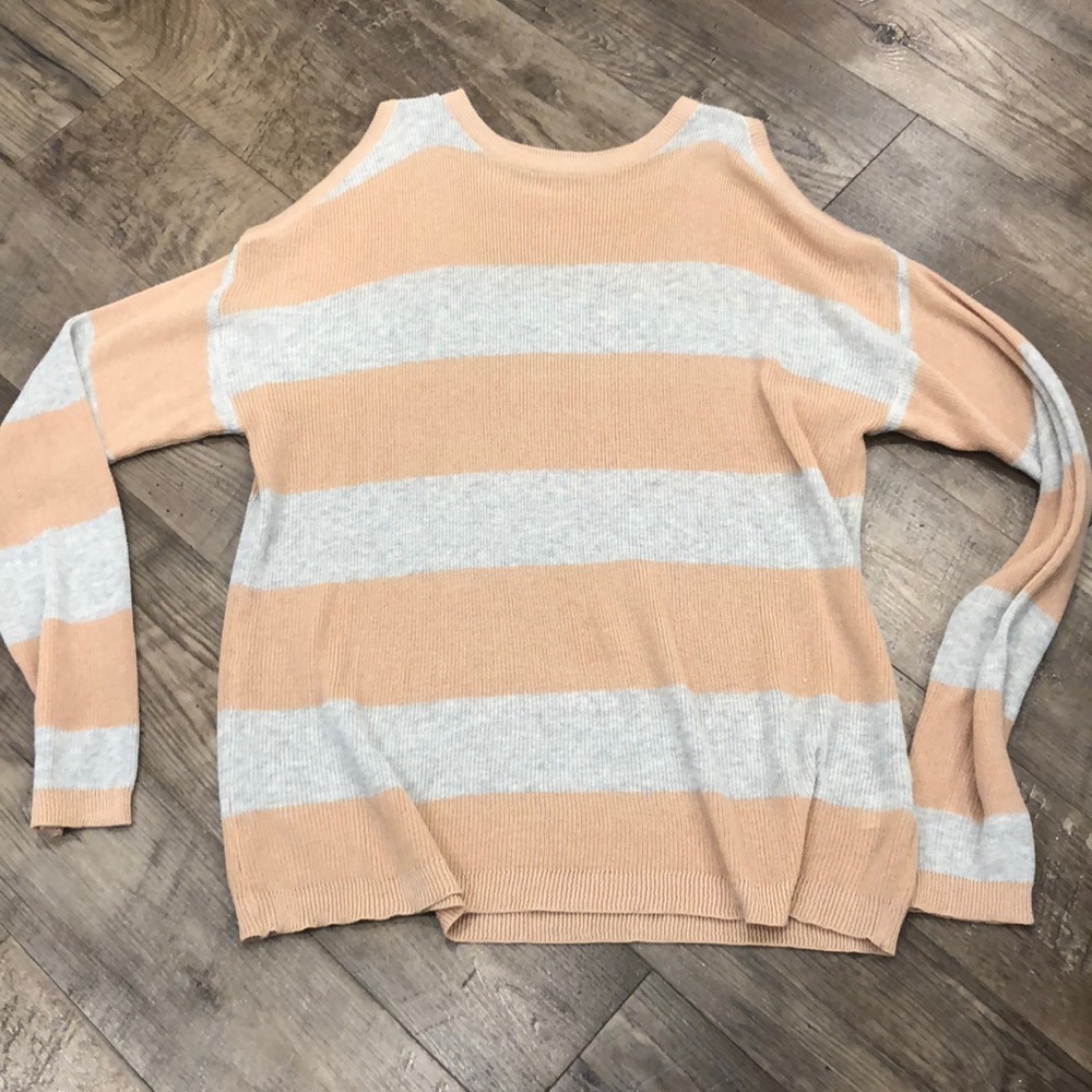 Cold Shoulder Oversized Sweater! Worn once!